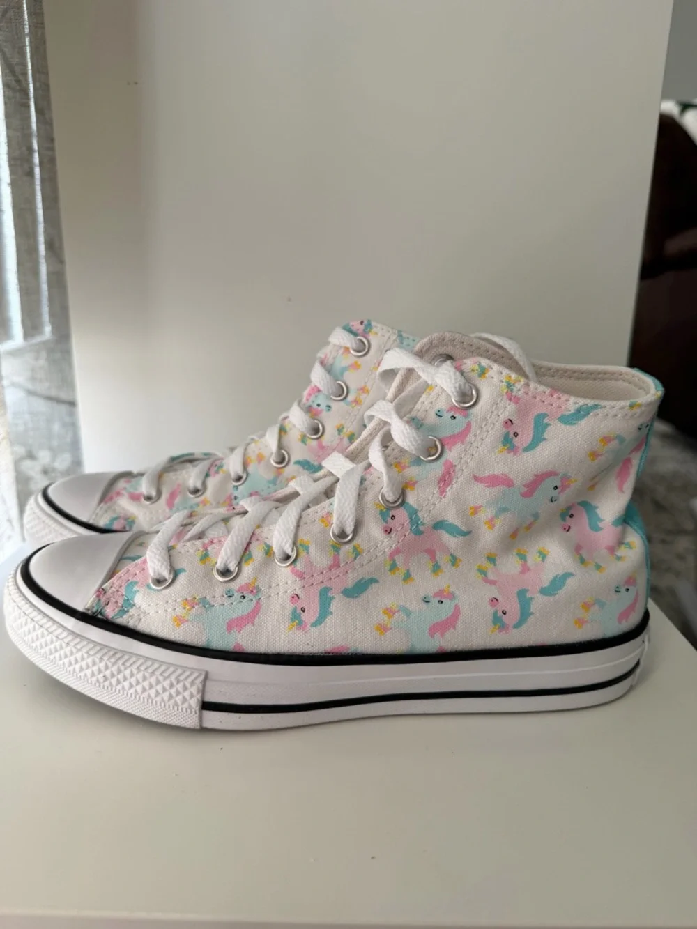 CONVERSE CTAS Hi Unicorn High Top Sneakers Multicolor - Juniors Size  5